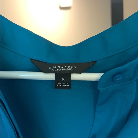 Blouse - Picture 2 of 3